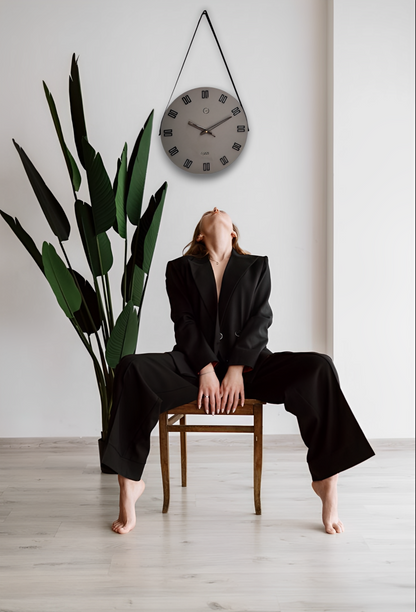 Timeless Elegance" Wall Clock - A Statement Piece for Your Home